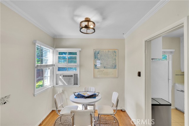 Detail Gallery Image 9 of 32 For 4270 Troost, Studio City,  CA 91604 - 2 Beds | 1 Baths
