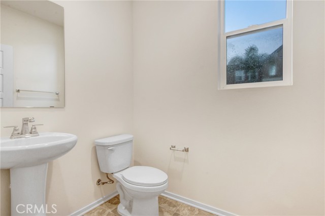 Detail Gallery Image 11 of 20 For 11010 Getaway Dr, Rancho Cucamonga,  CA 91730 - 4 Beds | 3/1 Baths