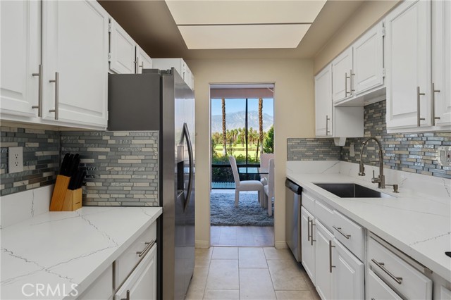 Detail Gallery Image 23 of 47 For 910 Island Drive #112,  Rancho Mirage,  CA 92270 - 2 Beds | 2 Baths