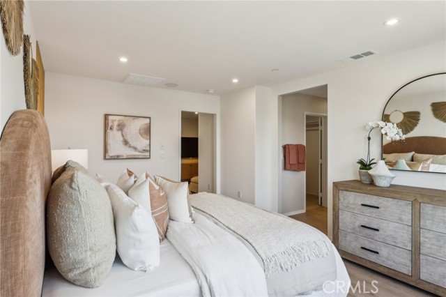 6392 Sierra Vista Lane, Fontana CA: https://media.crmls.org/medias/b89ba566-b41b-4716-8d4b-b1c8182cce0a.jpg