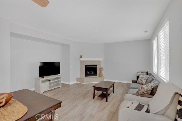 38209 Talavera Court, Murrieta CA: https://media.crmls.org/medias/b89bd5b9-2131-473e-af6d-df8f2abccfae.jpg