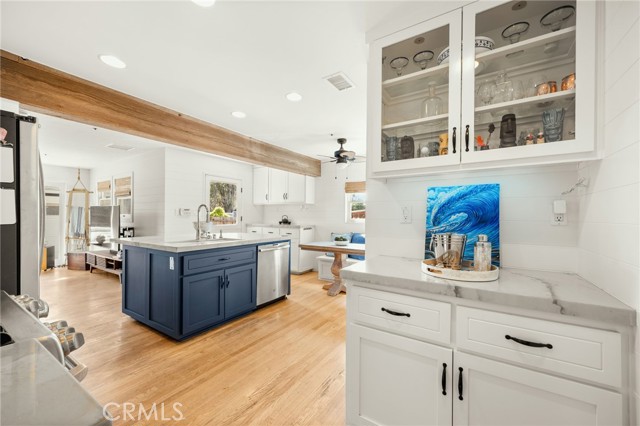 Detail Gallery Image 14 of 33 For 111 Esplanade, San Clemente,  CA 92672 - 5 Beds | 2 Baths