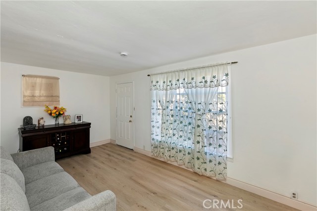 Detail Gallery Image 8 of 29 For 231 W 24th St, San Bernardino,  CA 92405 - 2 Beds | 1/1 Baths
