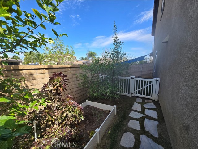 Detail Gallery Image 35 of 37 For 3250 Quartz Cir, Corona,  CA 92882 - 5 Beds | 3/1 Baths