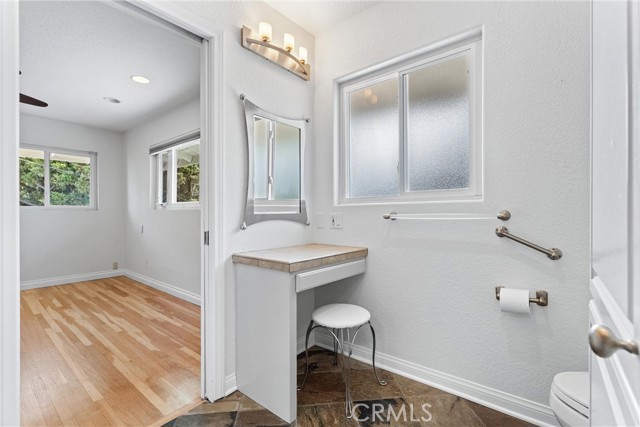 12172 Woodlawn Avenue, North Tustin CA: https://media.crmls.org/medias/b89d0f83-634e-4e04-9239-d3d070192f68.jpg