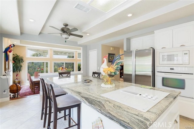 1802 Prince Albert Drive, Riverside CA: https://media.crmls.org/medias/b89da411-7439-421c-b319-0b8f3852293e.jpg
