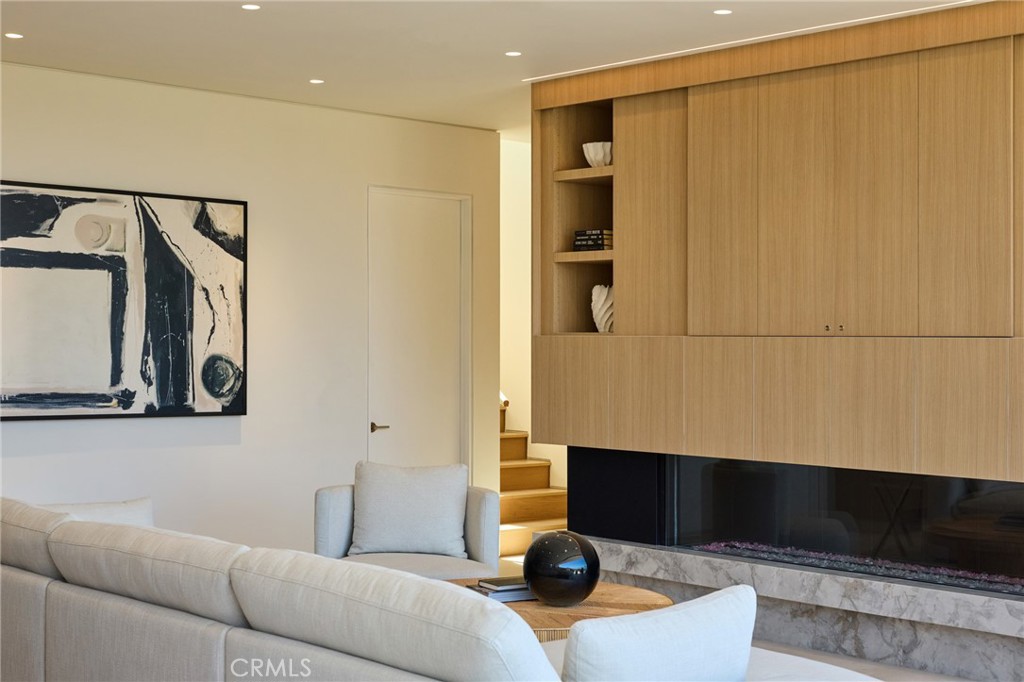 MLS #OC25242053 image #11