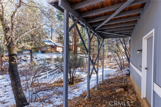 Detail Gallery Image 30 of 33 For 801 Highland, Sugarloaf,  CA 92386 - 2 Beds | 1/1 Baths