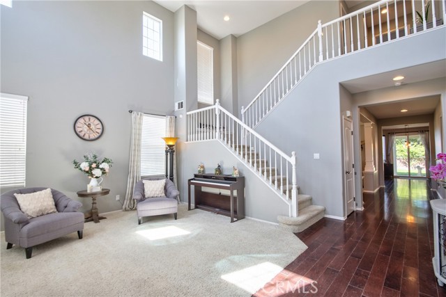 Detail Gallery Image 7 of 51 For 39883 S Creek Cir, Murrieta,  CA 92563 - 5 Beds | 3/1 Baths