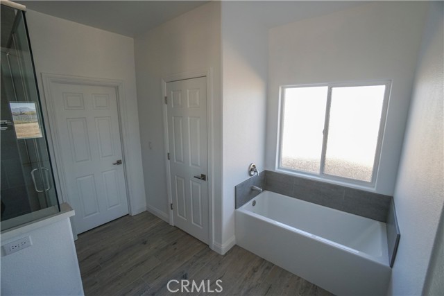 Detail Gallery Image 19 of 28 For 17850 Bangor Ave, Hesperia,  CA 92345 - 4 Beds | 2/1 Baths