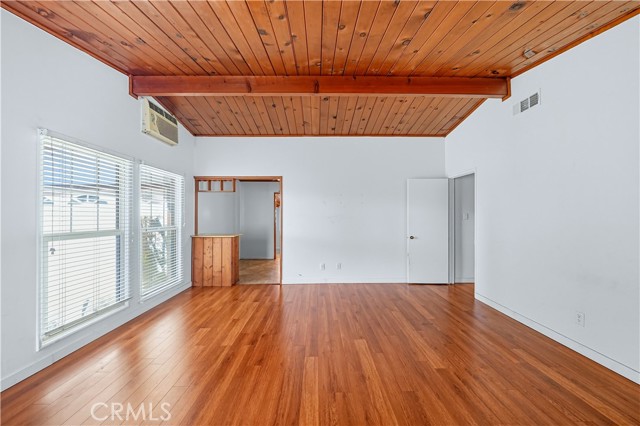Detail Gallery Image 5 of 37 For 721 E Hanks St, Azusa,  CA 91702 - 4 Beds | 2 Baths