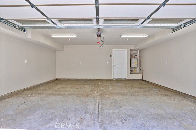 32 Spyglass Avenue, Phillips Ranch CA: https://media.crmls.org/medias/b89fa67c-441d-49f1-9fd7-cd34294ae3e0.jpg