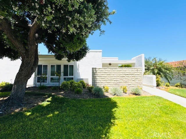 Detail Gallery Image 1 of 6 For 2179 via Puerta #Q,  Laguna Woods,  CA 92637 - 2 Beds | 1 Baths