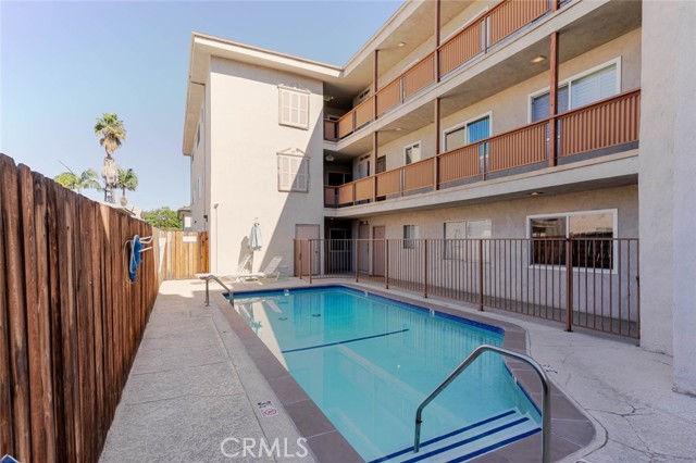 Detail Gallery Image 27 of 38 For 13543 Moorpark St #7,  Sherman Oaks,  CA 91423 - 2 Beds | 2 Baths