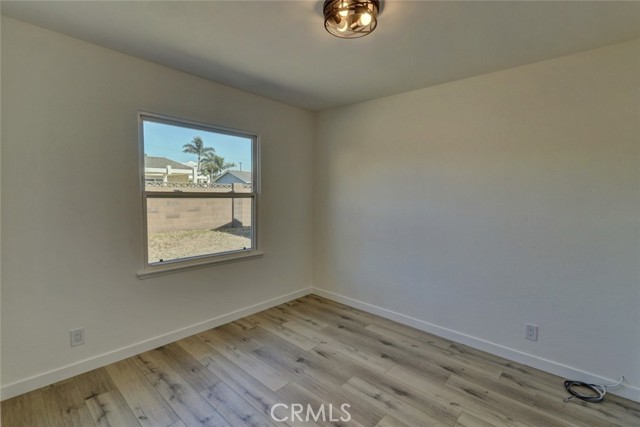 18862 Carolyn Lane, Huntington Beach CA: https://media.crmls.org/medias/b8a0c055-e815-4a72-9f23-07e5b472c69a.jpg