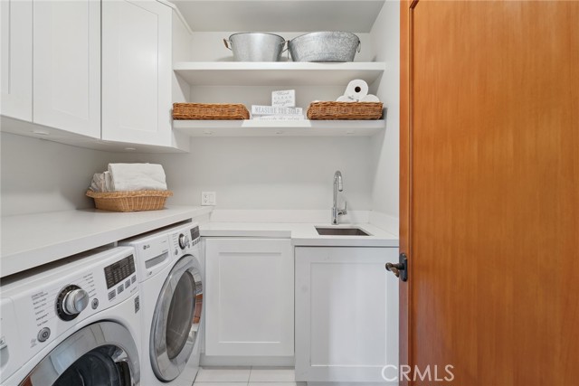 4520 El Caballero Drive, Tarzana CA: https://media.crmls.org/medias/b8a0c1b2-db35-4566-b12f-c6ca6f988a14.jpg