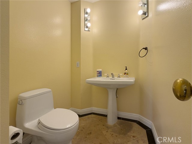 Detail Gallery Image 45 of 74 For 11037 Biella, Whittier,  CA 90604 - 5 Beds | 3/1 Baths