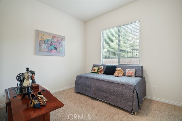 Detail Gallery Image 23 of 54 For 4977 Hydepark Dr, Agoura Hills,  CA 91301 - 4 Beds | 2/1 Baths