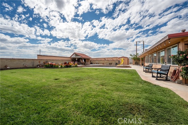 8212 E Avenue H, Lancaster CA: https://media.crmls.org/medias/b8a169b2-053b-4080-bc4e-b629ec82517c.jpg