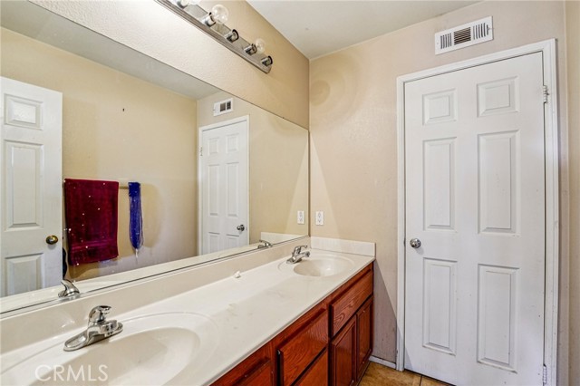 Detail Gallery Image 23 of 27 For 13302 Patricia Ln, Moreno Valley,  CA 92553 - 4 Beds | 3 Baths