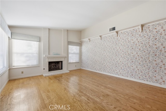 Detail Gallery Image 23 of 44 For 13693 Bear Valley Rd, Moorpark,  CA 93021 - 3 Beds | 2 Baths