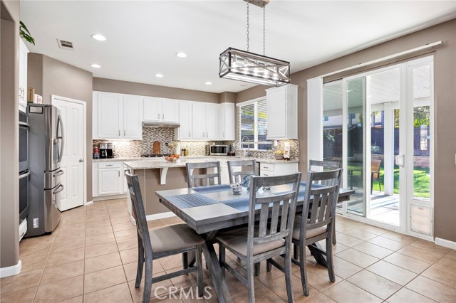 Detail Gallery Image 8 of 40 For 28777 Evening Passage, Menifee,  CA 92584 - 5 Beds | 3 Baths