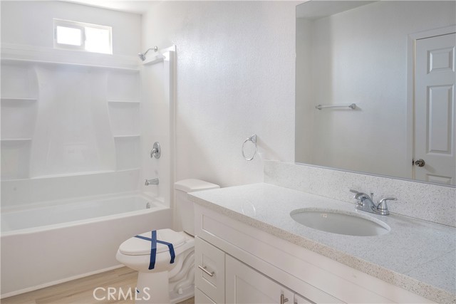 Detail Gallery Image 4 of 23 For 17820 Sycamore St, Hesperia,  CA 92345 - 4 Beds | 5 Baths