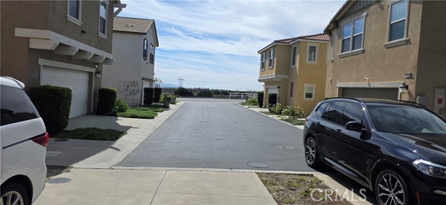 Detail Gallery Image 5 of 29 For 17190 Pioneer, San Bernardino,  CA 92407 - 3 Beds | 2/1 Baths