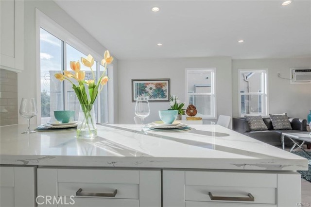 Detail Gallery Image 22 of 35 For 1613 West Bld, Los Angeles,  CA 90019 - 3 Beds | 2/1 Baths