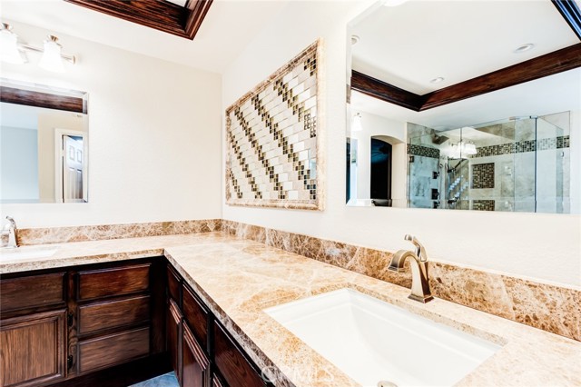 Large Master Bathroom with Double Sinks and lots of counter space