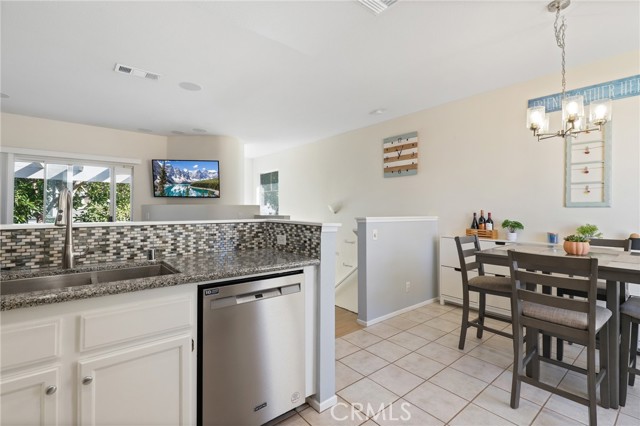 Detail Gallery Image 9 of 25 For 5 Carlsbad, Aliso Viejo,  CA 92656 - 2 Beds | 2 Baths