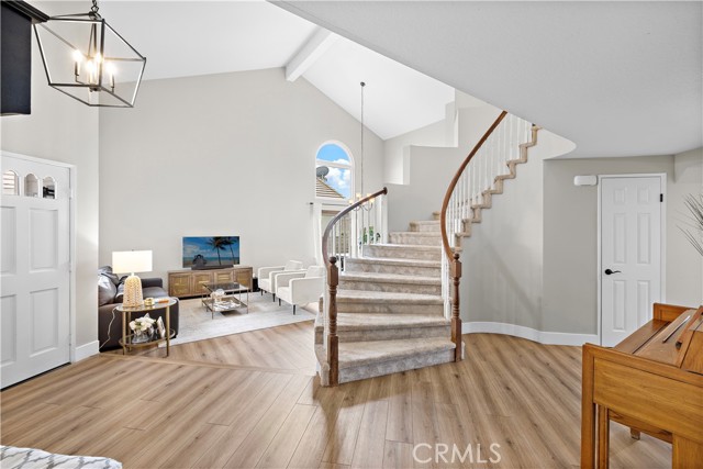 Detail Gallery Image 15 of 51 For 31902 Stoney Creek Rd, Rancho Santa Margarita,  CA 92679 - 5 Beds | 3 Baths
