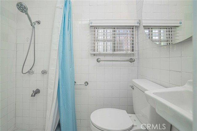 1146 Irolo Street, Los Angeles, California 90006, 3 Bedrooms Bedrooms, ,1 BathroomBathrooms,Single Family Residence,For Sale,Irolo,SB24148200