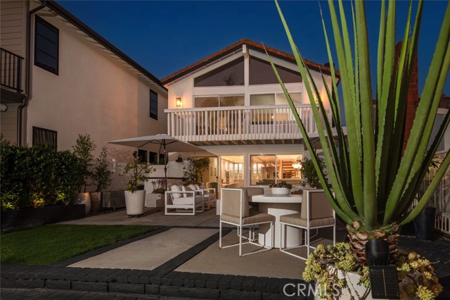 21875 Huron Lane, Lake Forest CA: https://media.crmls.org/medias/b8a52180-758a-4eb5-adaf-f56d344638e3.jpg