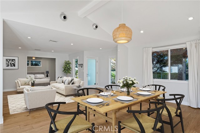 Detail Gallery Image 8 of 34 For 11856 Bray St, Culver City,  CA 90230 - 4 Beds | 3 Baths