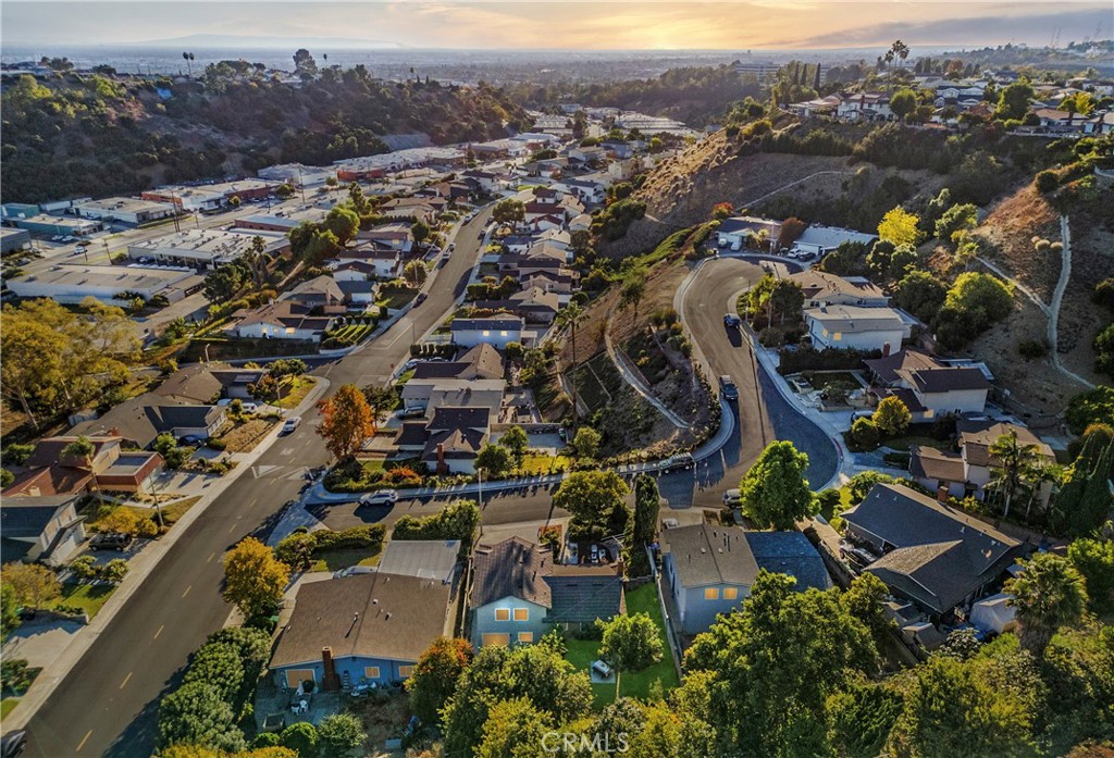 https://media.crmls.org/medias/b8a57987-4213-43e3-85a0-b02fc05fee02.jpg?preset=X-Large