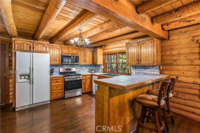 Detail Gallery Image 17 of 62 For 24882 Felsen Dr, Crestline,  CA 92325 - 4 Beds | 2/1 Baths