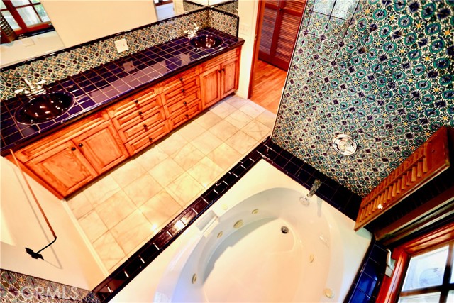 Detail Gallery Image 20 of 45 For 28817 Top of the World Dr, Laguna Beach,  CA 92651 - 2 Beds | 3 Baths