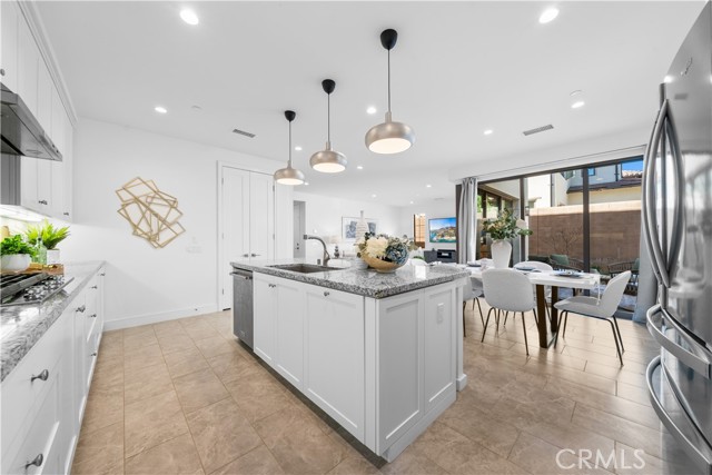 Detail Gallery Image 16 of 50 For 121 Toretta, Irvine,  CA 92602 - 4 Beds | 3 Baths