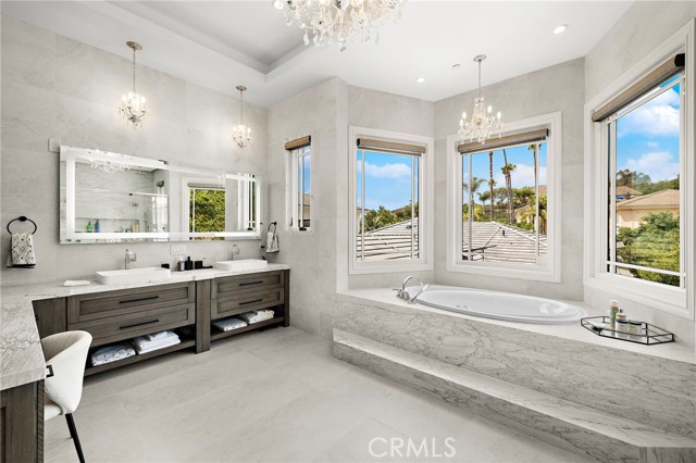 3202 Portico Del Norte, San Clemente CA: https://media.crmls.org/medias/b8a765cf-8edf-483c-b0b1-131136dbc2e1.jpg