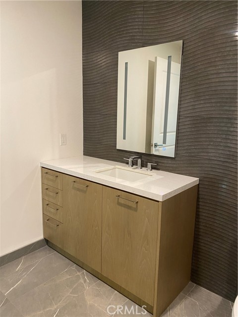 Detail Gallery Image 4 of 22 For 400 Broadway St #1014,  Los Angeles,  CA 90013 - 1 Beds | 1 Baths