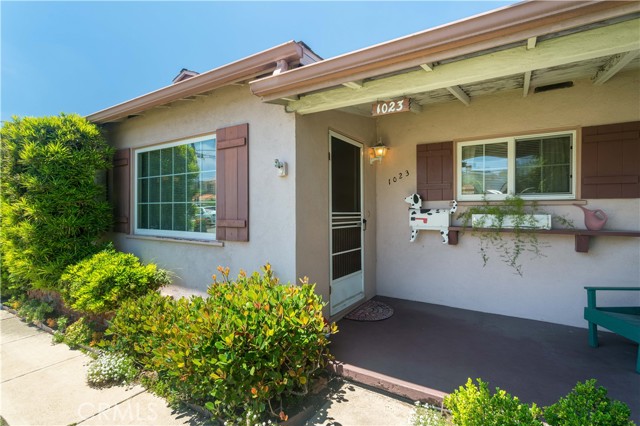 1023 11th Street, Manhattan Beach, California 90266, 4 Bedrooms Bedrooms, ,2 BathroomsBathrooms,Residential,Sold,11th,SB22137345