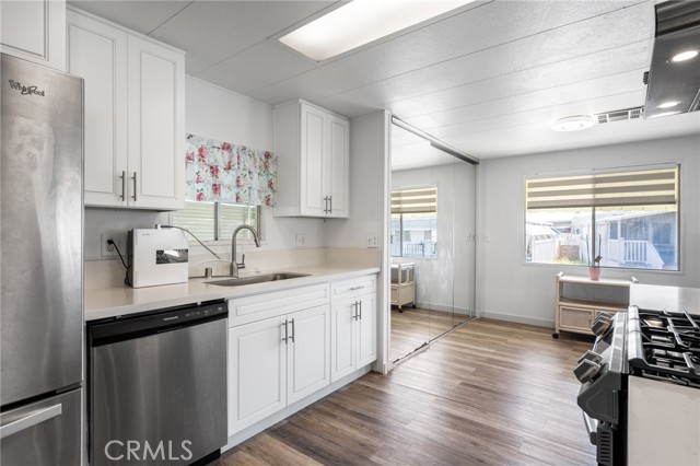 Detail Gallery Image 10 of 39 For 1065 Lomita Bld #295,  Lomita,  CA 90710 - 4 Beds | 3 Baths