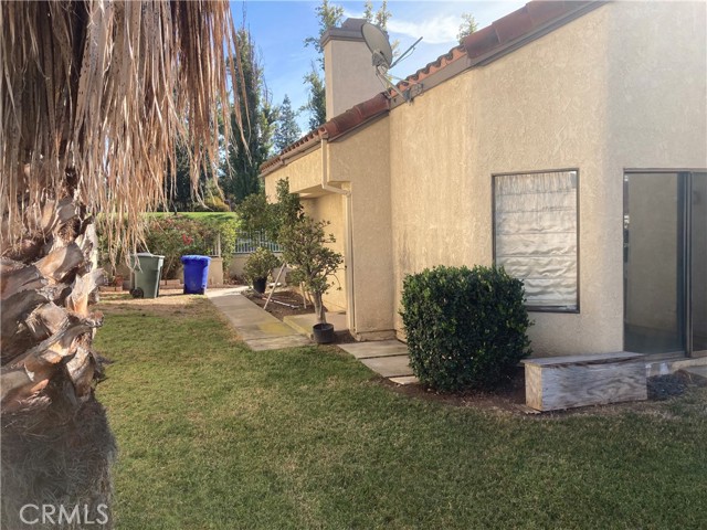 Detail Gallery Image 8 of 8 For 15 Silverwood Ln, Pomona,  CA 91766 - 3 Beds | 3 Baths