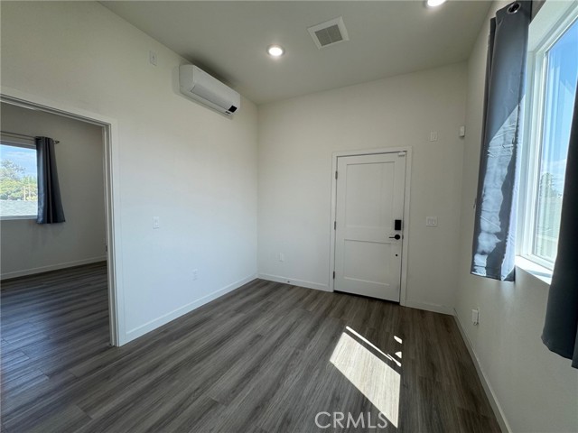 Detail Gallery Image 6 of 18 For 209 1/2 N Serrano Ave, Los Angeles,  CA 90004 - 1 Beds | 1 Baths
