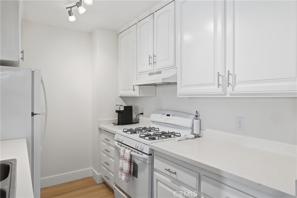 1621 Hotel Cir S - photo 12