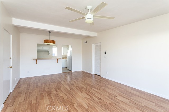 Detail Gallery Image 6 of 18 For 310 Dahlia Pl #B,  Corona Del Mar,  CA 92625 - 2 Beds | 1 Baths