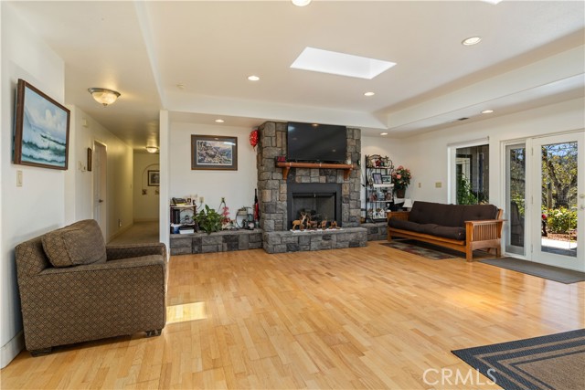 Detail Gallery Image 11 of 51 For 7875 Adobe Creek Rd, Kelseyville,  CA 95451 - 4 Beds | 4 Baths