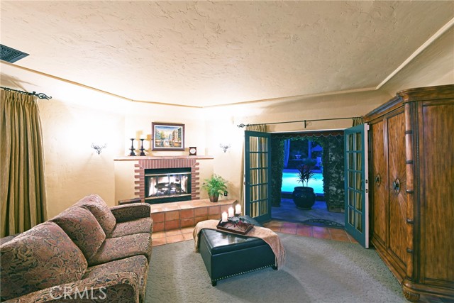 503 W Madison Avenue, Placentia CA: https://media.crmls.org/medias/b8ab5d19-5bf7-416c-87bd-a934c44acc06.jpg