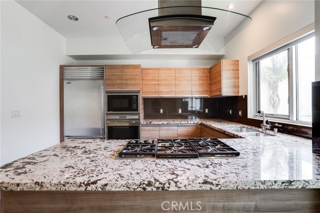 3119 Via Dolce, Marina del Rey CA: https://media.crmls.org/medias/b8acbc31-5c21-4471-a5b7-ece157f1aed0.jpg